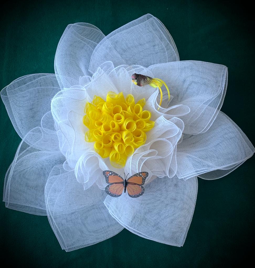 Jonquil White Daffodil Flower Door Wreath WELCOME decorative accessory
