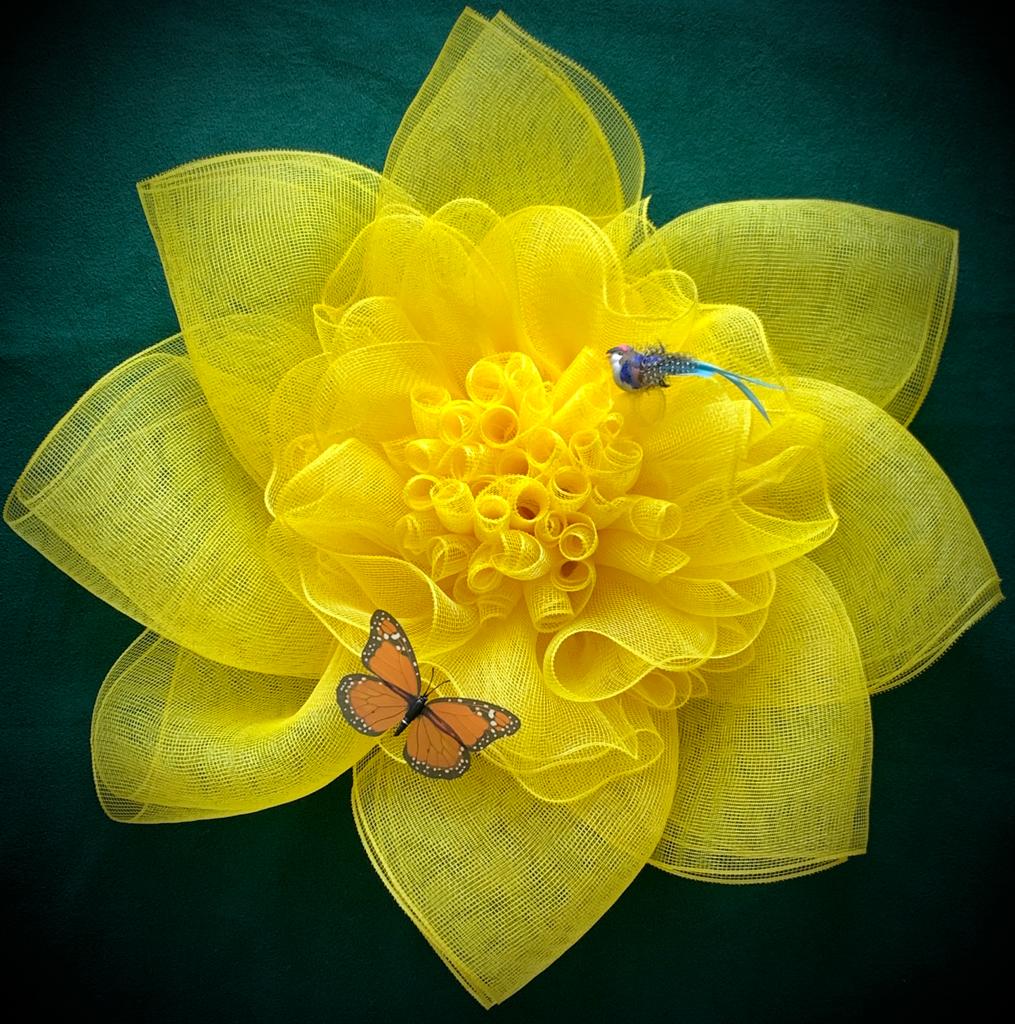 Daffodil Yellow Flower Door Wreath WELCOME Decorative Accessory